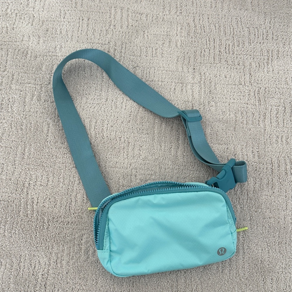 lululemon athletica Teal Crossbody Bag